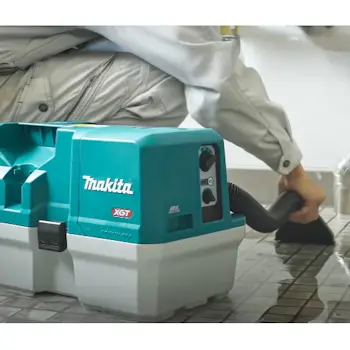 Makita akumulatorski usisivač 40V max XGT VC013GLZ01 Makita akumulatorski usisivač 40V max XGT VC013GLZ01