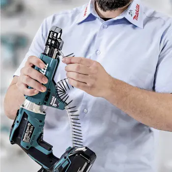 Makita aku zavrtač za suvu gradnju 18V DFS452AJX2 Makita aku zavrtač za suvu gradnju 18V DFS452AJX2