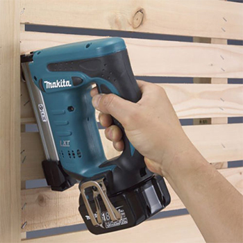 Makita akumulatorska spajalica ST113DZ Makita akumulatorska spajalica ST113DZ