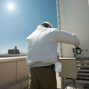 Makita akumulatorska jakna sa ventilatorom DFJ405Z Makita akumulatorska jakna sa ventilatorom DFJ405Z