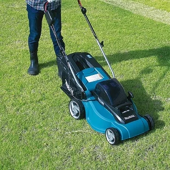 Makita akumulatorska kosilica DLM380Z bez punjača i baterije Makita akumulatorska kosilica DLM380Z bez punjača i baterije