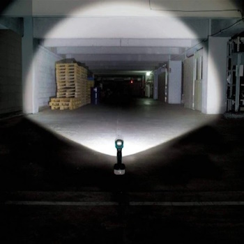 Makita akumulatorska LED lampa 18V DEBDML808 Makita akumulatorska LED lampa 18V DEBDML808