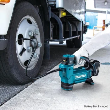 Makita akumulatorska pumpa 18V LXT DMP181Z-1