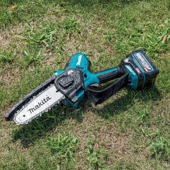 Makita akumulatorska testera za orezivanje 40V XGT UC029GZ Makita akumulatorska testera za orezivanje 40V XGT UC029GZ