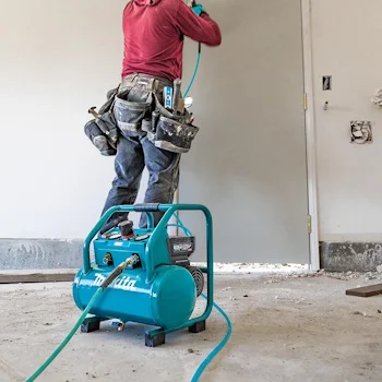 Makita akumulatorski kompresor 40V AC001GZ Makita akumulatorski kompresor 40V AC001GZ