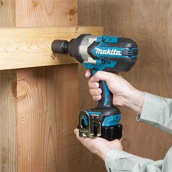 Makita akumulatorski udarni odvijač DTW1002Z-1