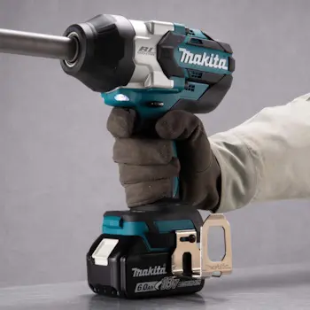 Makita akumulatorski udarni odvijač 18V Solo DTW1005Z-2