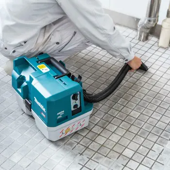 Makita akumulatorski usisivač 40V max XGT VC014GLZ Makita akumulatorski usisivač 40V max XGT VC014GLZ