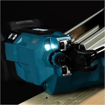 Makita akumulatorski zabijač eksera 40V max XGT BN001GZ Makita akumulatorski zabijač eksera 40V max XGT BN001GZ
