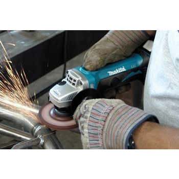 Makita LXT 18V komplet - akumulatorska bušilica-odvijač DDF482Z + akumulatorska ugaona brusilica DGA452Z + punjač + 2 baterije + torba Makita LXT 18V komplet - akumulatorska bušilica-odvijač DDF482Z + akumulatorska ugaona brusilica DGA452Z + punjač + 2 baterije + torba
