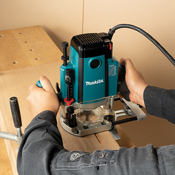 Makita glodalica 2100W RP2303FCJ Makita glodalica 2100W RP2303FCJ