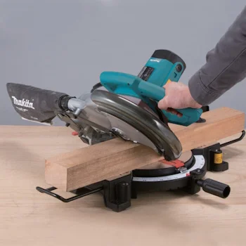 Makita nagibna stona testera 1500W M2300NB-1