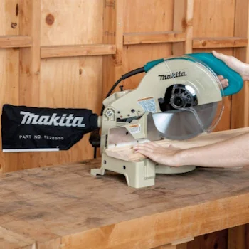Makita nagibna testera LS1040N Makita nagibna testera LS1040N