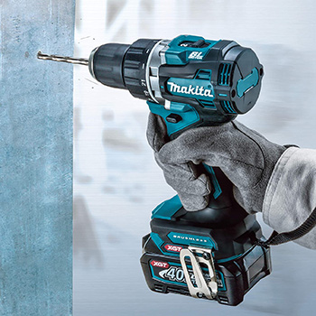 Makita XGT akcijski set - akumulatorski čekić za rušenje XGT 40V 4,0Ah + akumulatorska udarna bušilica-odvijač XGT 40V HM001GM201+HP002GZ-6