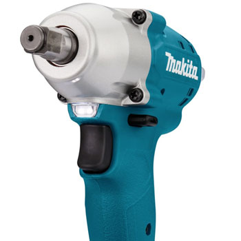 Makita akumulatorski udarni odvijač 14,4 V, 65 Nm DTWA070Z Makita akumulatorski udarni odvijač 14,4 V, 65 Nm DTWA070Z