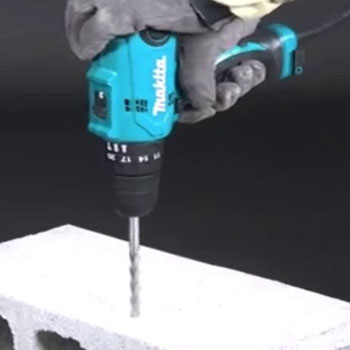 Makita udarna bušilica 320 W 10 mm HP0300 Makita udarna bušilica 320 W 10 mm HP0300