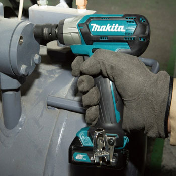 Makita akumulatorski udarni odvijač TW141DWME-4