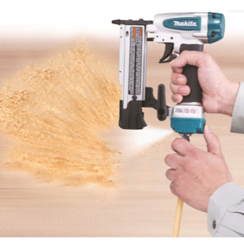 Makita pneumatski zabijač eksera AF353 Makita pneumatski zabijač eksera AF353