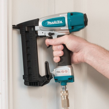 Makita pneumatska heftalica AT638A-2