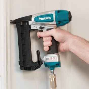 Makita pneumatska heftalica AT638A-2