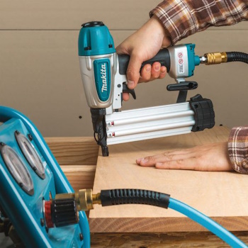 Makita pneumatski zabijač eksera AF506 Makita pneumatski zabijač eksera AF506