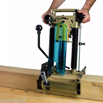 Makita lančani probijač 7104L Makita lančani probijač 7104L