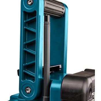 Makita akumulatorski radio DMR116 Makita akumulatorski radio DMR116