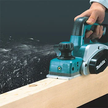 Makita akumulatorska rendisaljka 18V, 82 mm DKP181ZU-1