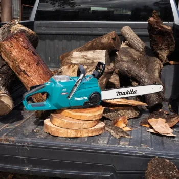 Makita akumulatorska lančana testera XGT 40V max UC015GT101 Makita akumulatorska lančana testera XGT 40V max UC015GT101