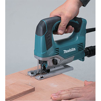 Makita ubodna testera JV0600K-1