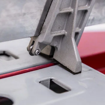 Mašina za sečenje pločica MSPP Mašina za sečenje pločica MSPP