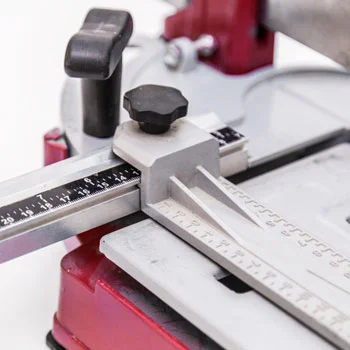 Mašina za sečenje pločica MSPP Mašina za sečenje pločica MSPP