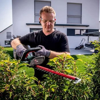 Metabo akumulatorske makaze za živu ogradu HS 18 LTX 55 Solo 601718850-5 Metabo akumulatorske makaze za živu ogradu HS 18 LTX 55 Solo 601718850-5