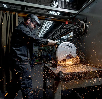 Metabo testera za metal CS 24-355 S + rezna ploča Ø350x3x25,4 mm 601787000-2 Metabo testera za metal CS 24-355 S + rezna ploča Ø350x3x25,4 mm 601787000-2