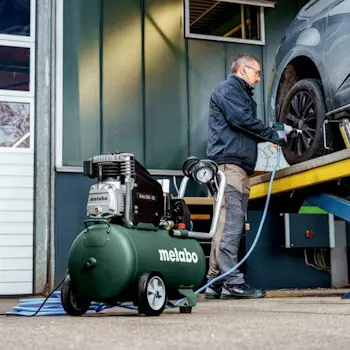 Metabo klipni kompresor sa uljnim podmazivanjem 10bar 18kW BASIC 300-50 601525000 Metabo klipni kompresor sa uljnim podmazivanjem 10bar 18kW BASIC 300-50 601525000