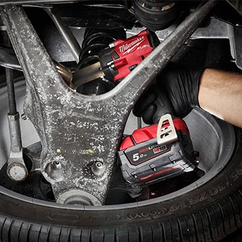 Milwaukee udarni odvijač 1/2” 18V 5Ah 339Nm M18 FIW2F12-502X 4933478444 Milwaukee udarni odvijač 1/2” 18V 5Ah 339Nm M18 FIW2F12-502X 4933478444