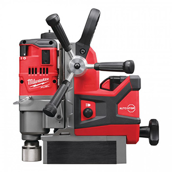 Milwaukee magnetna aku bušilica 18V 5Ah sa permanentnim magnetom M18FMDP-502C Milwaukee magnetna aku bušilica 18V 5Ah sa permanentnim magnetom M18FMDP-502C