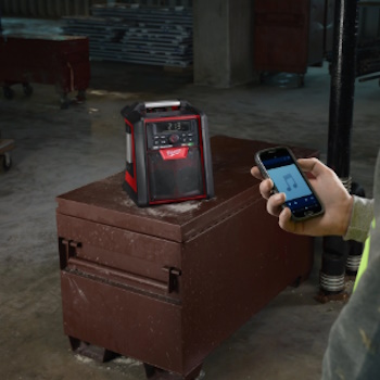 Milwaukee aku radio/punjač 18V/230V M18 RC-0 4933446639-4