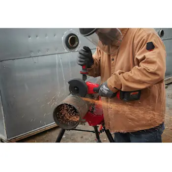 Milwaukee aku ugaona brusilica 18V 125mm + 2x 5.0Ah baterija i punjač + HD Box M18FSAGSVO125X-502X FUEL ONE KEY 4933493553-2 Milwaukee aku ugaona brusilica 18V 125mm + 2x 5.0Ah baterija i punjač + HD Box M18FSAGSVO125X-502X FUEL ONE KEY 4933493553-2