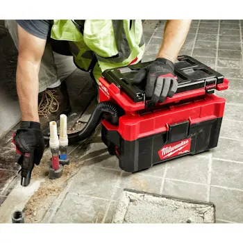 Milwaukee aku usisivač za suvo i mokro usisavanje 18V M18 Solo FPOVCL-0 4933478187-4 Milwaukee aku usisivač za suvo i mokro usisavanje 18V M18 Solo FPOVCL-0 4933478187-4