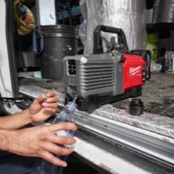 Milwaukee aku vakuum pumpa 18V 8.0Ah M18 FVP5-801 4933499248-4