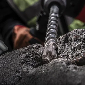 Milwaukee SDS-MAX burgija 4C 40x570mm 4932352795 Milwaukee SDS-MAX burgija 4C 40x570mm 4932352795