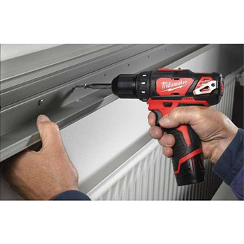 Milwaukee akumulatorska bušilica odvijač 12V 2Ah M12 BDD-202C Milwaukee akumulatorska bušilica odvijač 12V 2Ah M12 BDD-202C