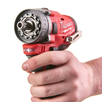 Milwaukee bušilica-odvijač 12V 2Ah 6-u-1 M12 FPDXKIT-202X 4933464138 Milwaukee bušilica-odvijač 12V 2Ah 6-u-1 M12 FPDXKIT-202X 4933464138