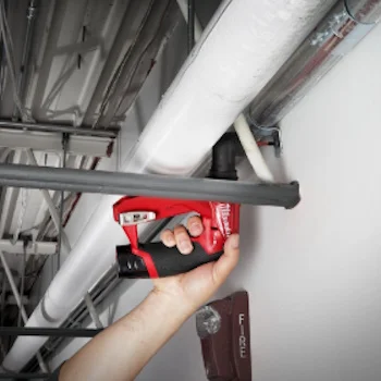 Milwaukee bušilica-odvijač 12V 2Ah 6-u-1 M12 FDDXKIT-202X 4933464979 Milwaukee bušilica-odvijač 12V 2Ah 6-u-1 M12 FDDXKIT-202X 4933464979