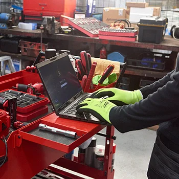 Milwaukee radionička kolica sa fiokom SWC40-1 4932478856 Milwaukee radionička kolica sa fiokom SWC40-1 4932478856