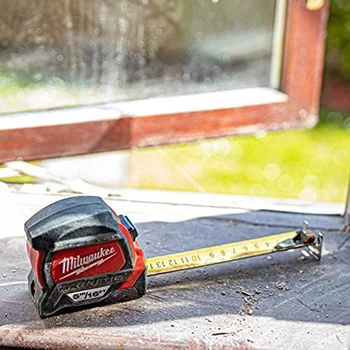 Milwaukee metar sa magnetom 5m x 27mm 4932464602-3