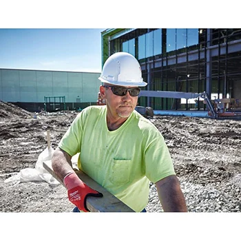 Milwaukee zaštitne naočare tamne 4932471884 Milwaukee zaštitne naočare tamne 4932471884