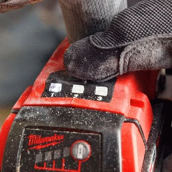 Milwaukee pravi udarni odvijač 1898Nm ONE-KEY M18 fuel ONEFHIWF12-0X 4933459726-1