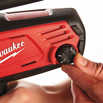 Milwaukee akumulatorski pištolj za patrone 18V 2Ah C18 PCG/310C-201B 4933441310 Milwaukee akumulatorski pištolj za patrone 18V 2Ah C18 PCG/310C-201B 4933441310